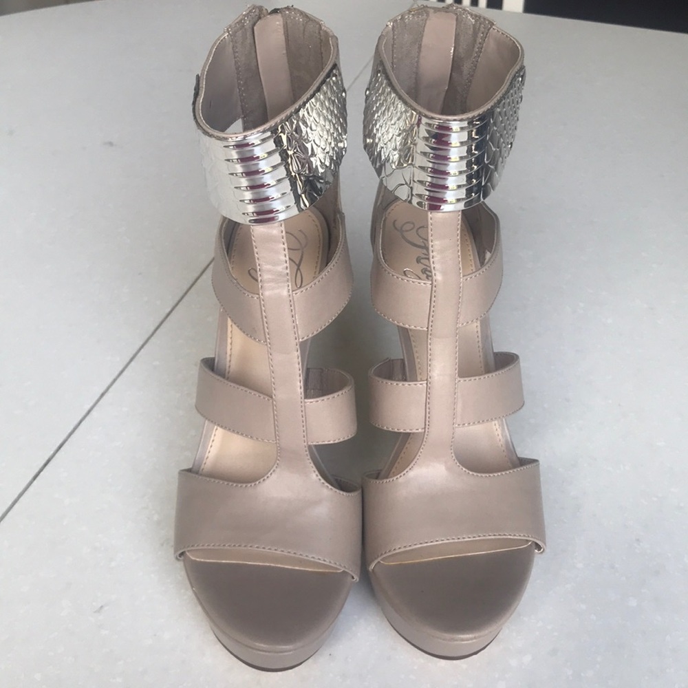 Fergies heels/platforms